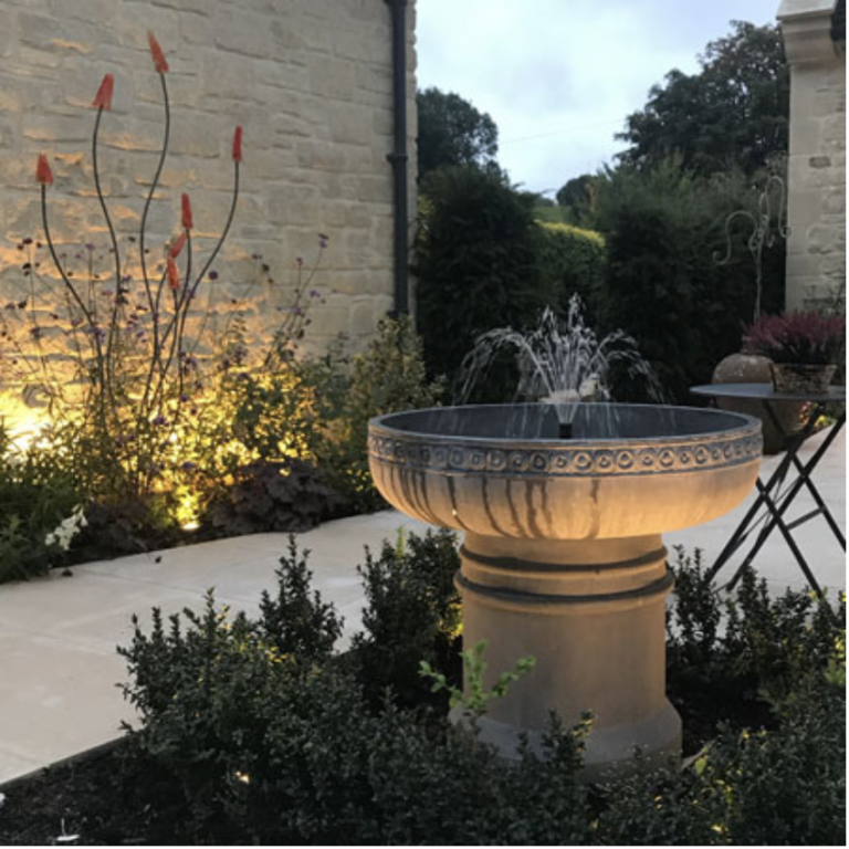 Courtyard garden feature lighting